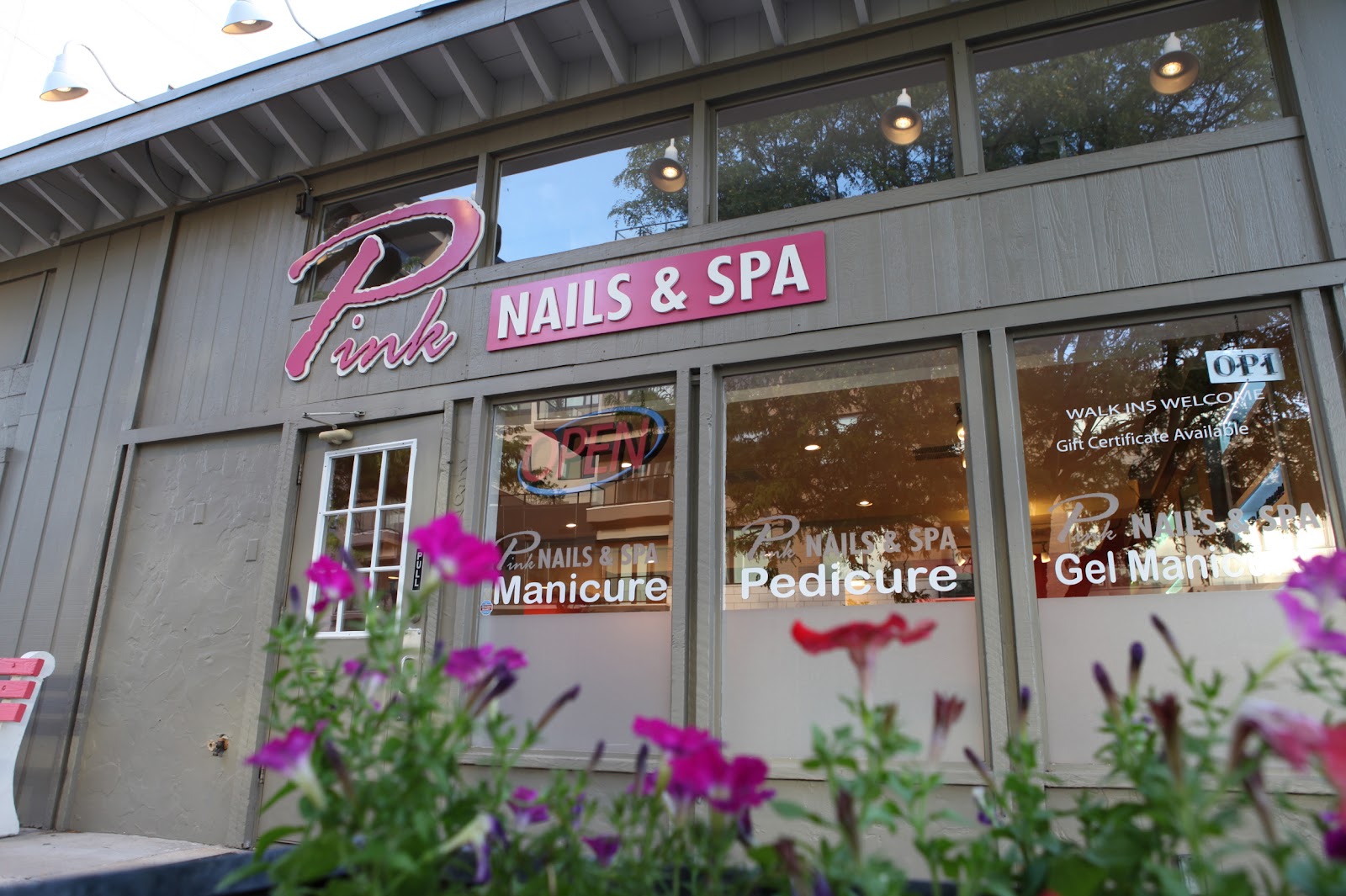 Pink Nails And Spa nail photo 2